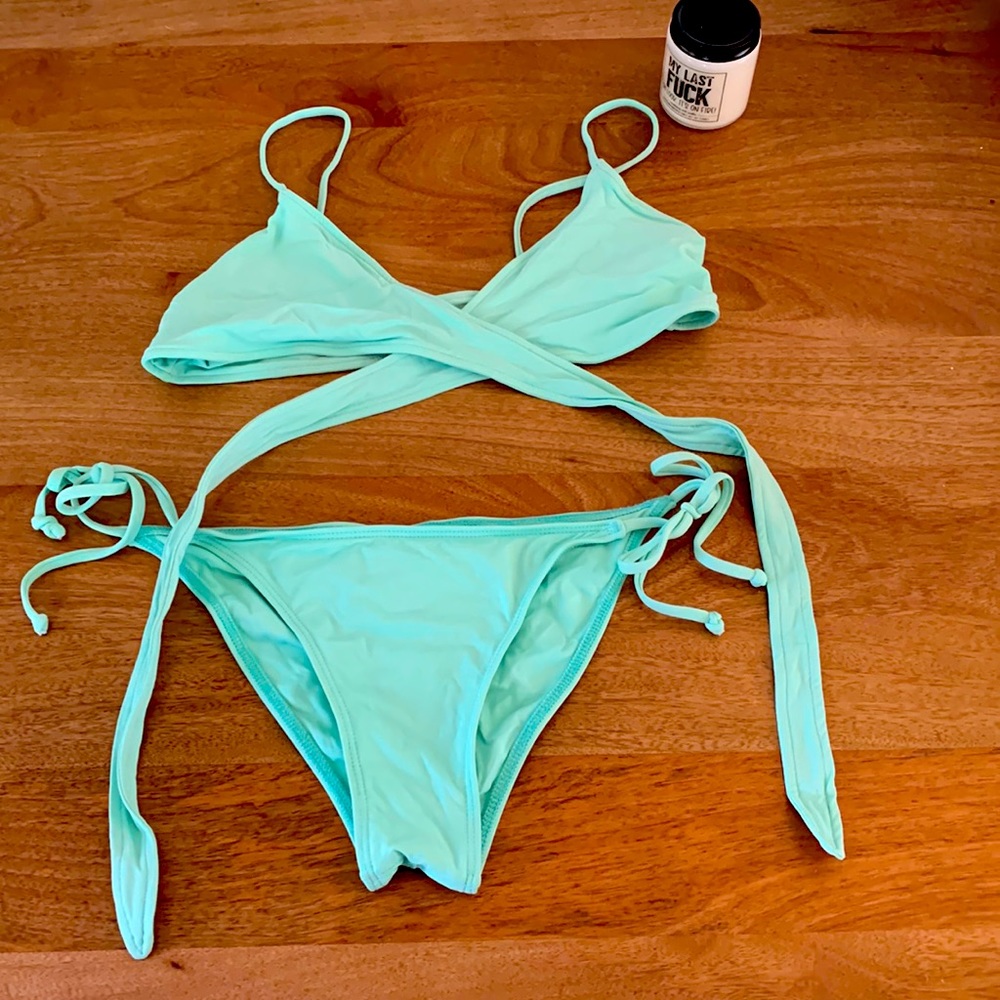 L SPACE wrap cheeky “bitsy cut” bikini S top M bottom